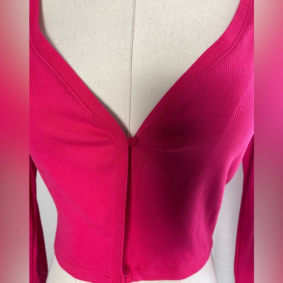 Zara Pink One Button Cropped Ribbed Cardigan Size Medium - Picture 3 of 7